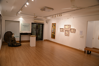 Moments and Transformations - Finding Life in Materiality